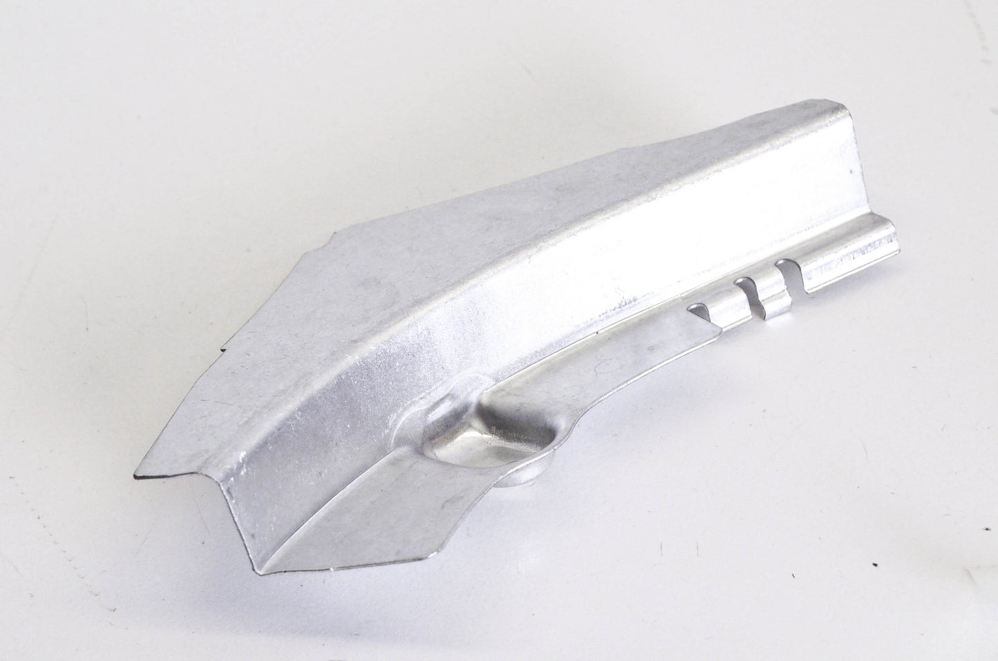 New OEM Briggs & Stratton 697352 Flywheel Guard NOS