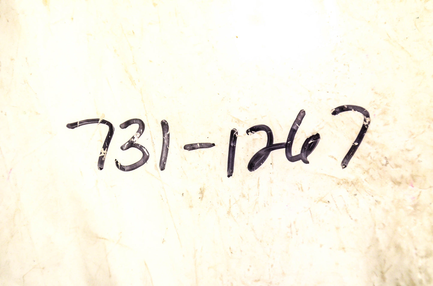 MTD 731-1267 Lower Handle Insulator NOS