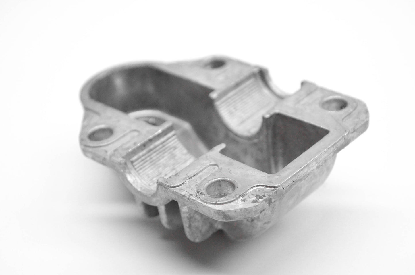 MTD 618-0299A, 719-0364 Lower Housing NOS
