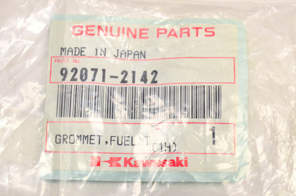 New OEM Kawasaki 695000533, 695 00 05-33, 92071-2142 Fuel Tank Grommet NOS