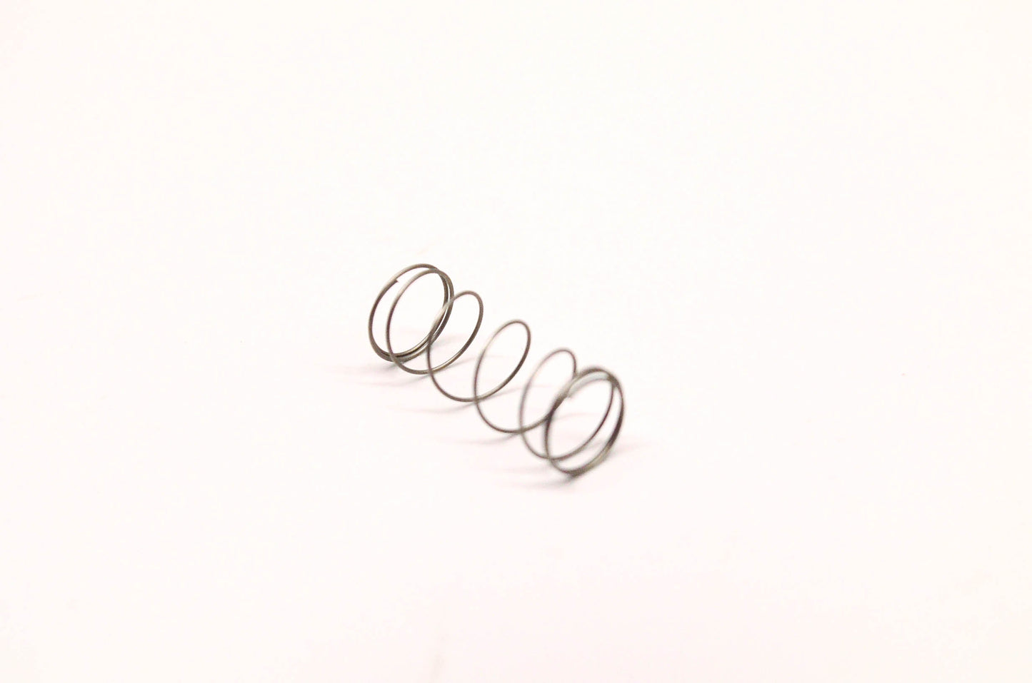 New OEM Briggs & Stratton 691839 Choke Diaphragm Spring NOS