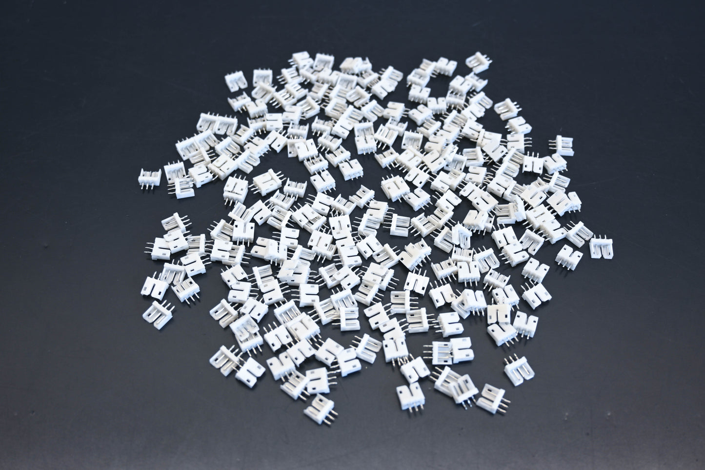 Amp 173981-3 CT Connectors Qty 200 NOS