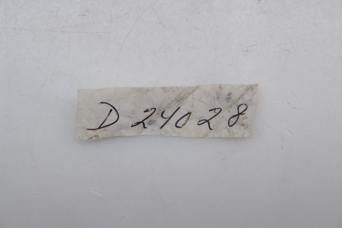 Aftermarket D24028 John Deere 90 Degree 9/16" x 3/8" Fitting NOS