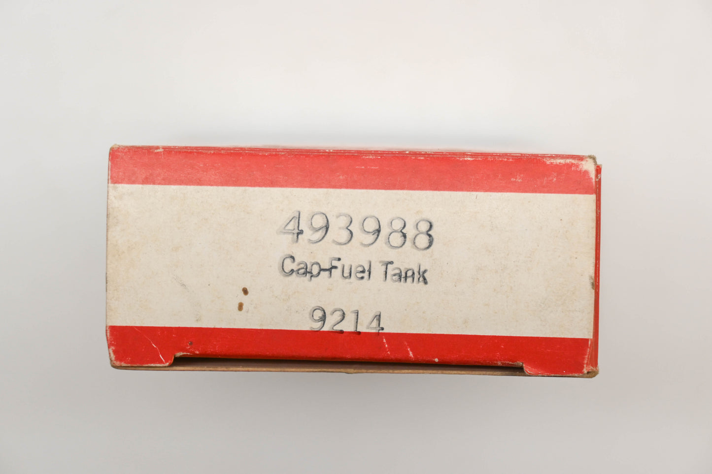 New OEM Briggs & Stratton 493988 Fuel Tank Cap NOS