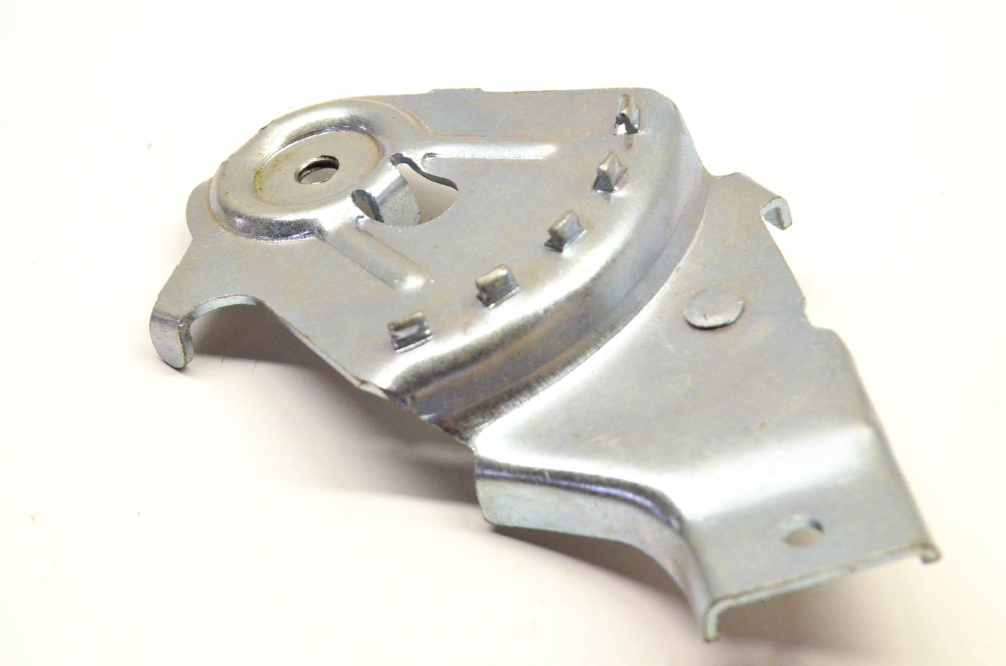 MTD 682-3025 Wheel Height Adjustment Bracket NOS