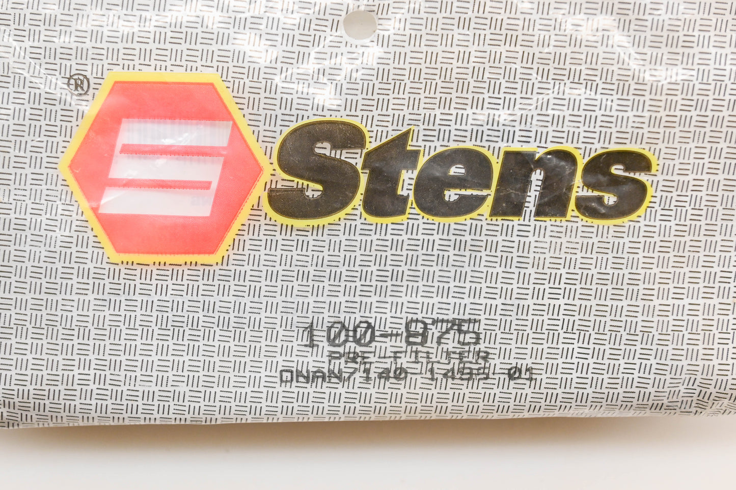 Stens 100-875, 140-1495-01 Onan Air Filter NOS