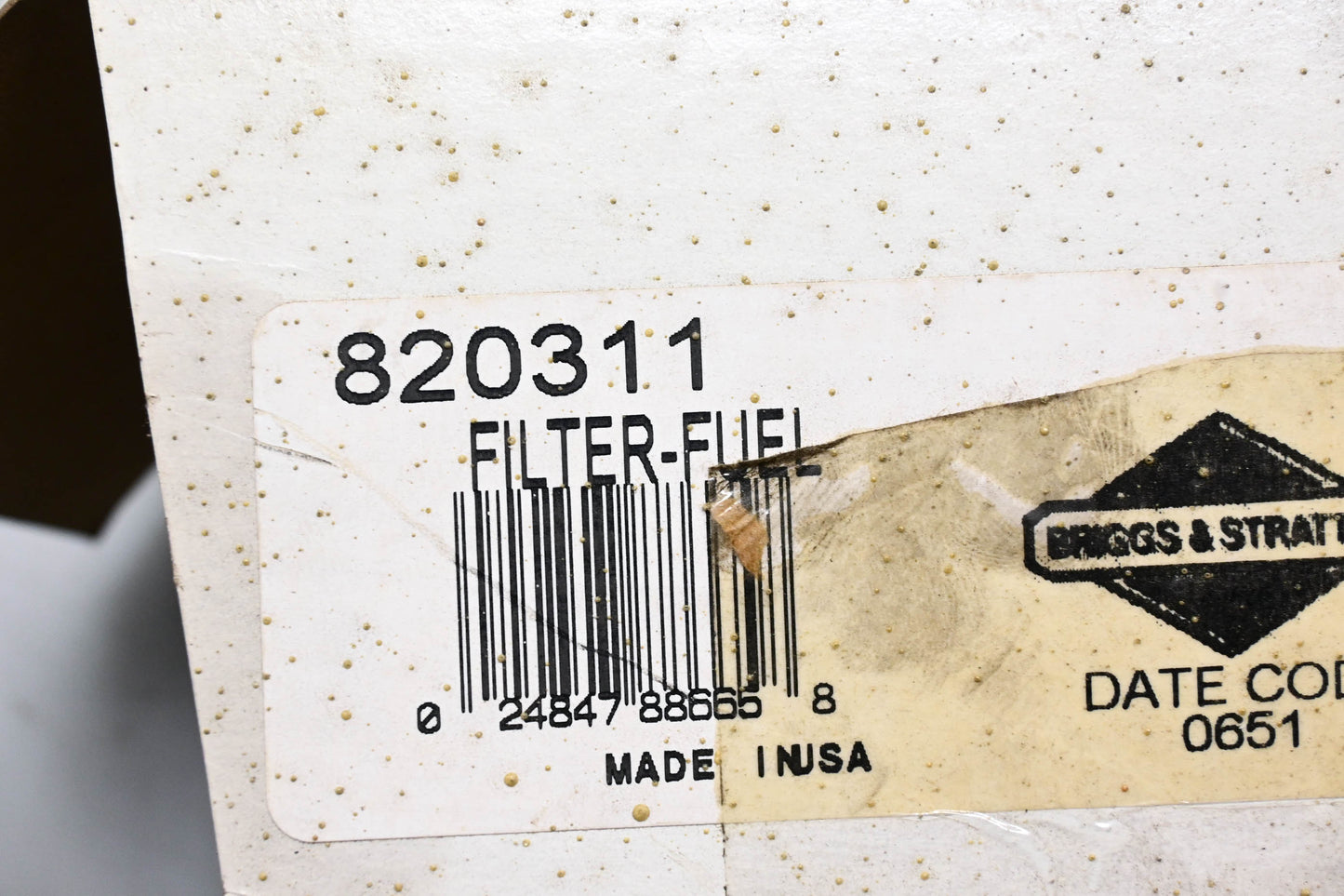 New OEM Briggs & Stratton 820311 Fuel Filter Assembly NOS