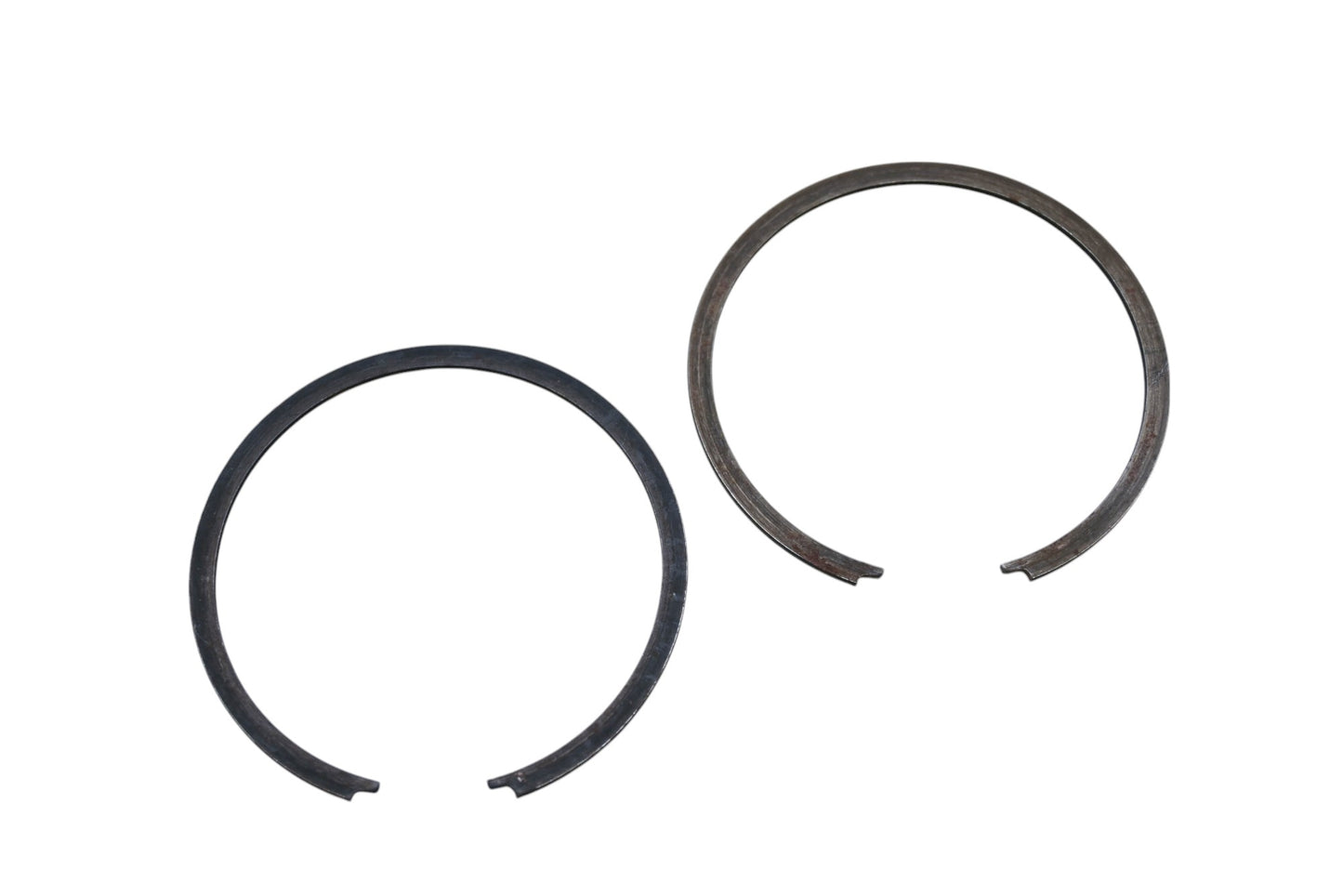 Hyster 37752 Snap Rings Qty 2 NOS