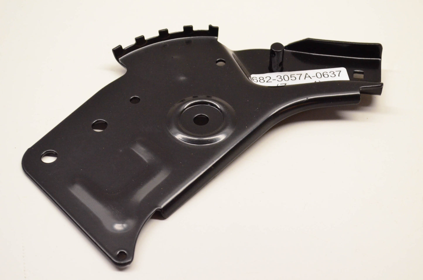 MTD 682-3057A, 682-3057A-0691 Handle Bracket NOS