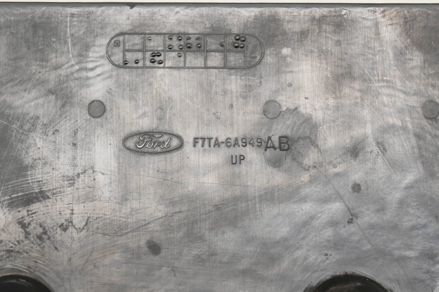 OEM Ford F7TA-6A949-AB 7.3L Turbo Diesel Power Stroke Engine Cover