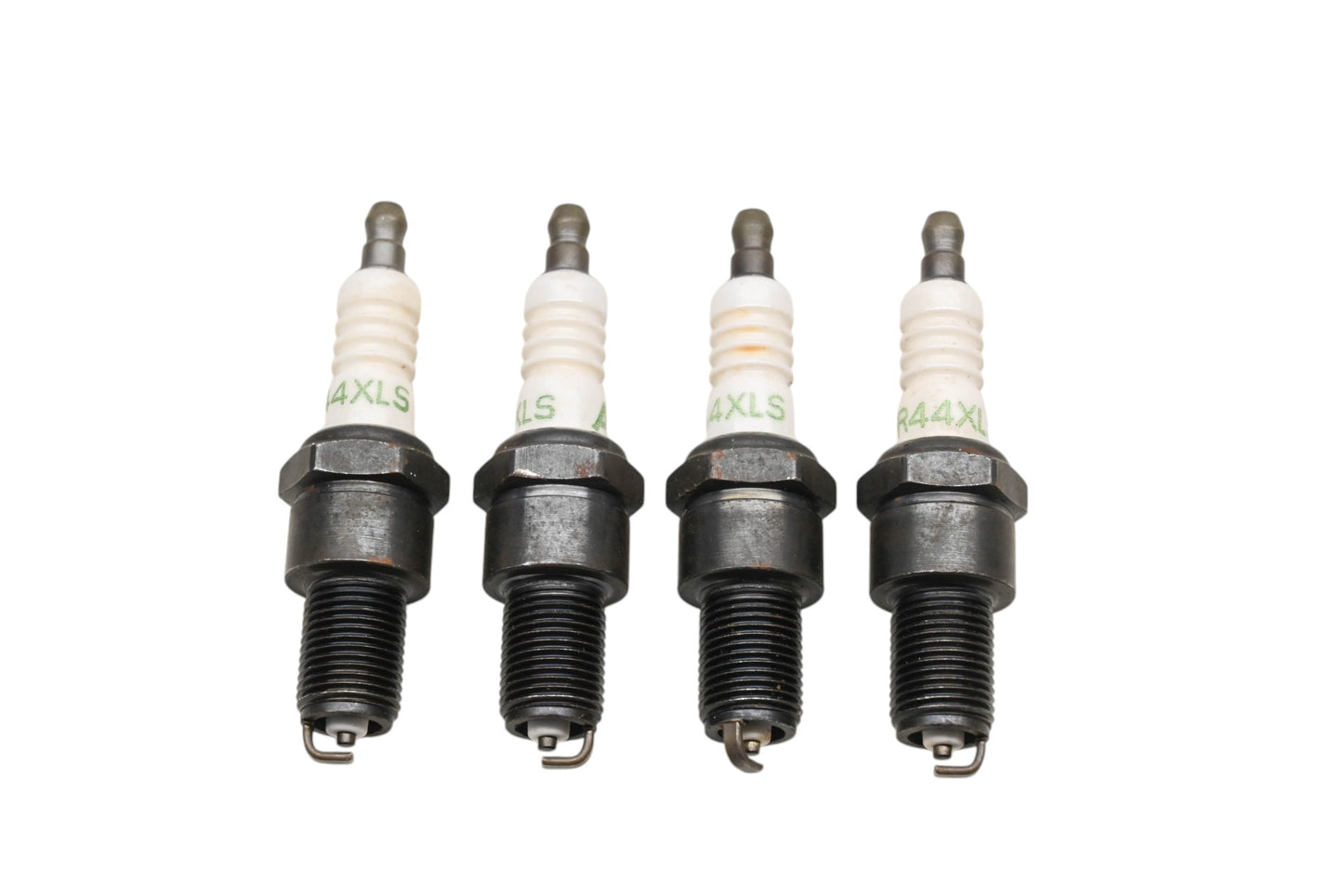ACDelco R44XLS Spark Plug Kit Qty 4 NOS