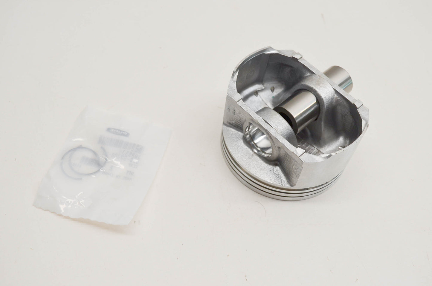 New OEM Polaris 3087221, 260-23401-27 Piston Set STD NOS