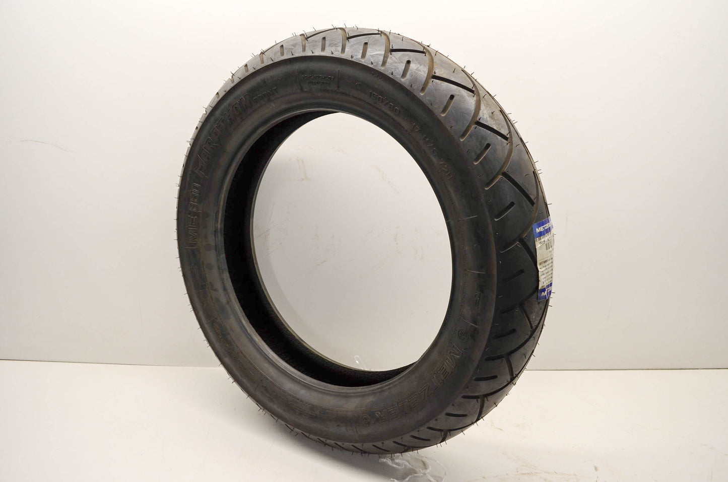 Metzeler 353318, 150/80-17M/CTL 72H ME880F, 17054-XE Front Tire Marathon 150/80-17M/CTL 72H NOS