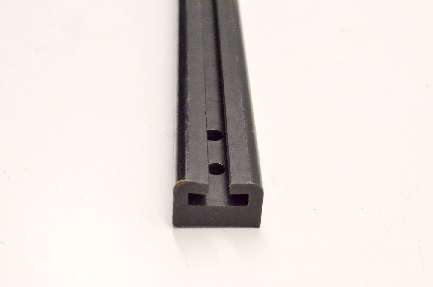 Garland 44-11040, 231069 Hyfax Slide Black 53.75" NOS