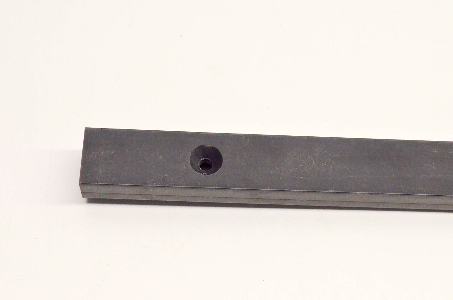 Garland 44-11040, 231069 Hyfax Slide Black 53.75" NOS