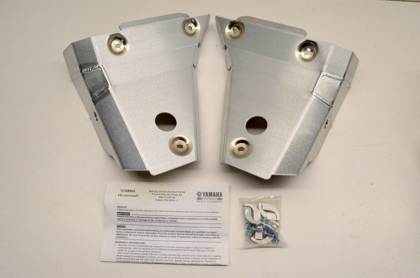 New OEM Yamaha 2BG-F31A0-V0-00 Front A Arm Skid Plate NOS