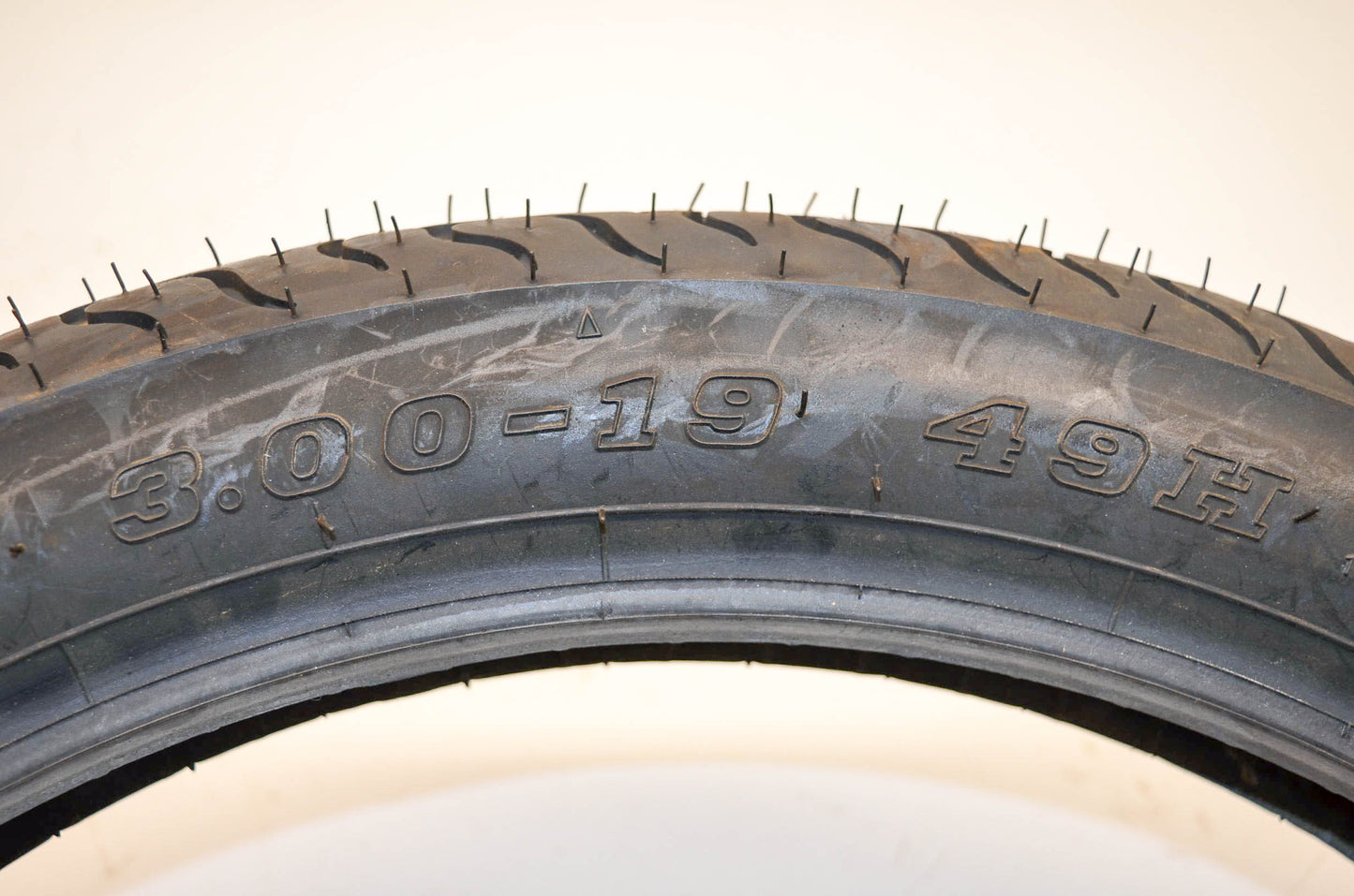 Wild Flare 301674, IRC 3.00-19 49H, 87-5524 Front Tire WF920 NOS