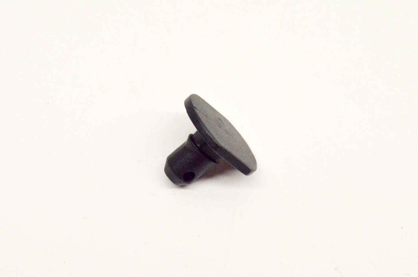 New OEM Yamaha 8JP-RA513-00-00 Rivet NOS