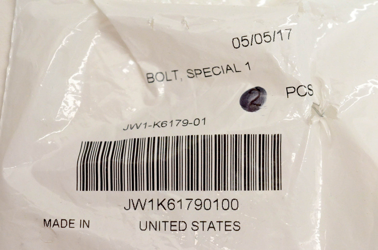 New OEM Yamaha JW1-K6179-01 Special Bolt NOS