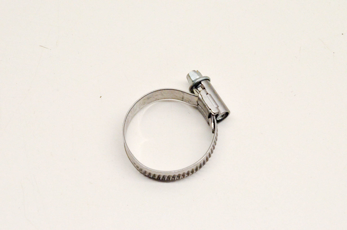 New OEM Yamaha 8JP-RAB29-00-00 Clamp NOS