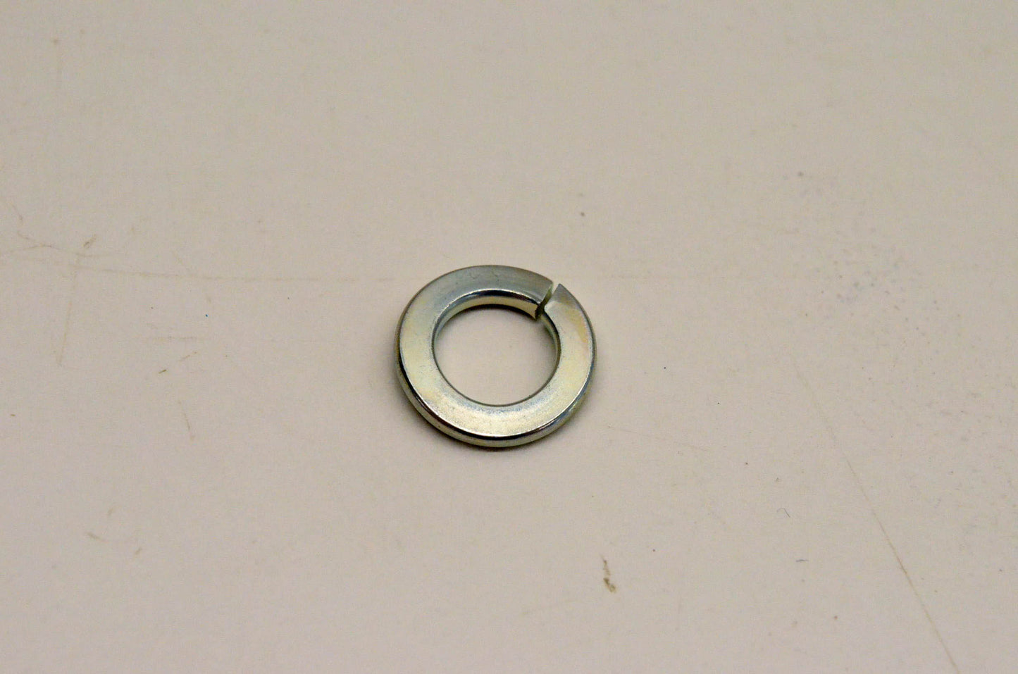 New OEM Yamaha 1UY-25938-51-00 Washer Spring NOS