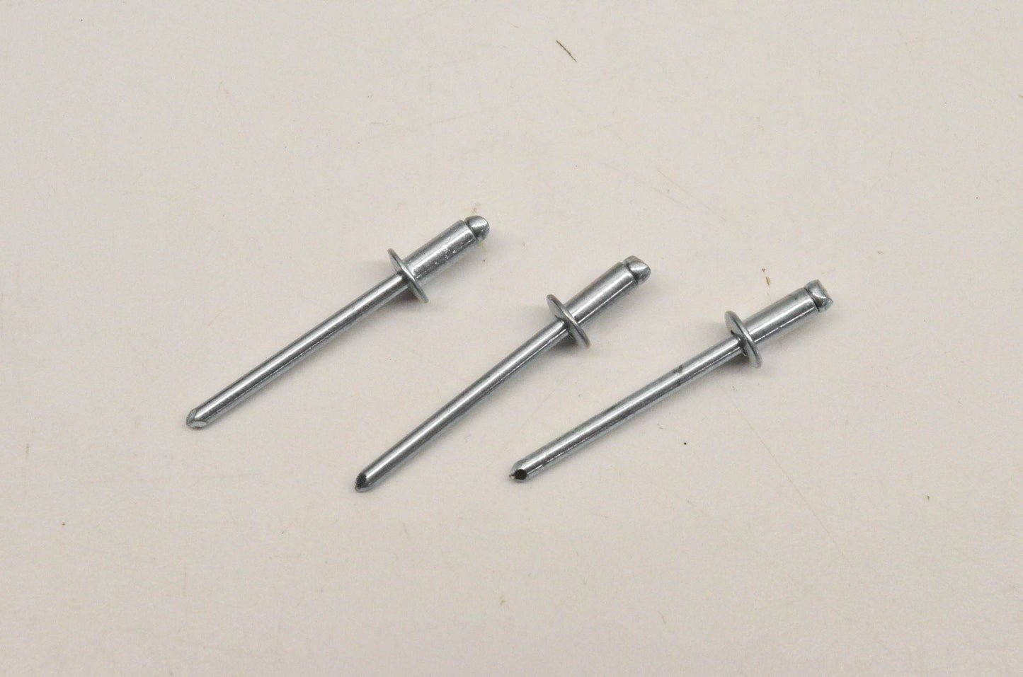 New OEM Yamaha 8JP-RA514-00-00 Rivet Qty 3 NOS