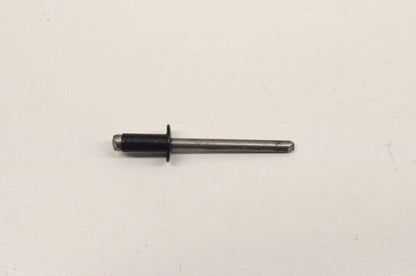 New OEM Yamaha 8JP-RA520-00-00 Rivet NOS