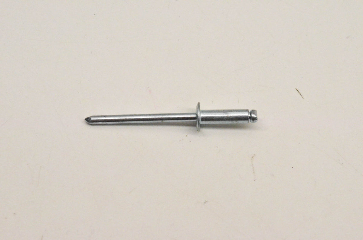 New OEM Yamaha 8ML-RA514-00-00 Rivet NOS