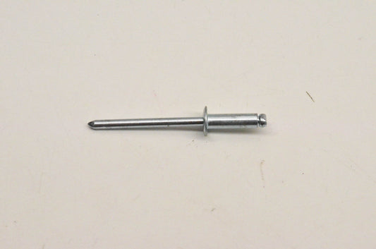 New OEM Yamaha 8ML-RA514-00-00 Rivet NOS