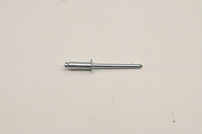 New OEM Yamaha 8ML-RA514-00-00 Rivet NOS