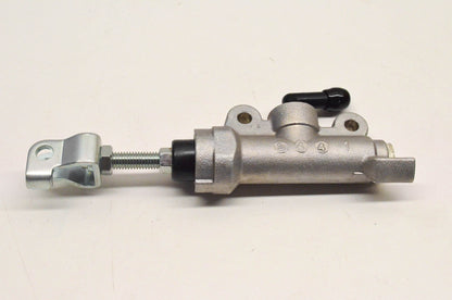 New OEM Honda 43510-MZ0-006 M/CYL Sub-ASSY RR NOS