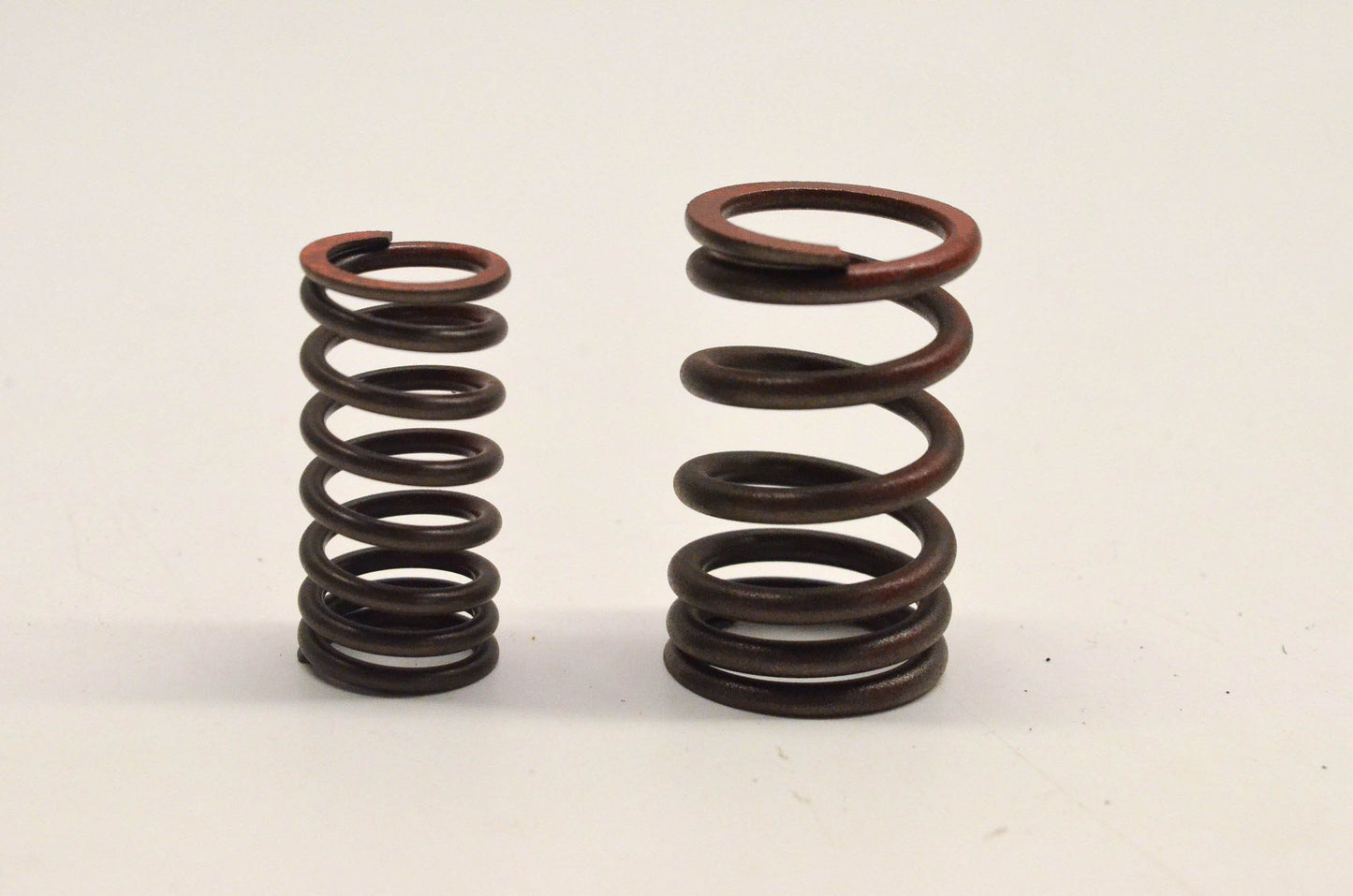 New OEM Suzuki 12920-24500 Valve Spring NOS