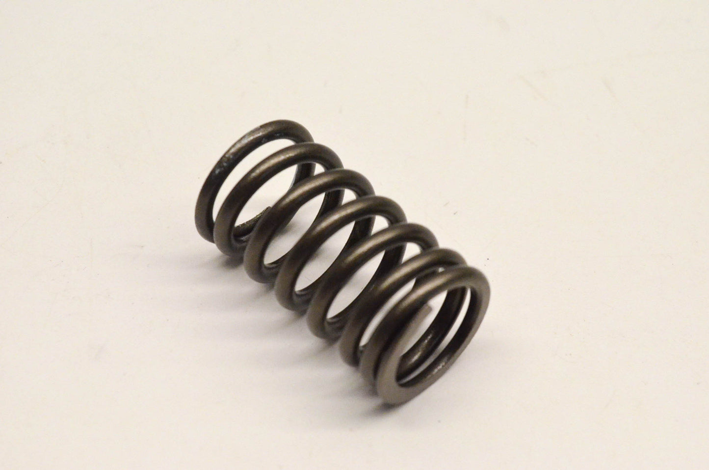 New OEM Kawasaki 49078-1001 Valve Spring NOS