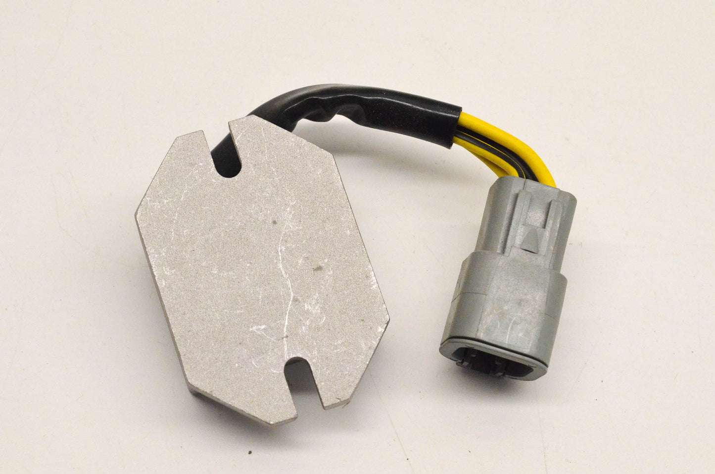 SPI SM-01138, 12-8909 Voltage Regulator NOS