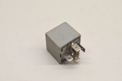 Original Engine Management ER13, RY-116, 2030011 Relay NOS