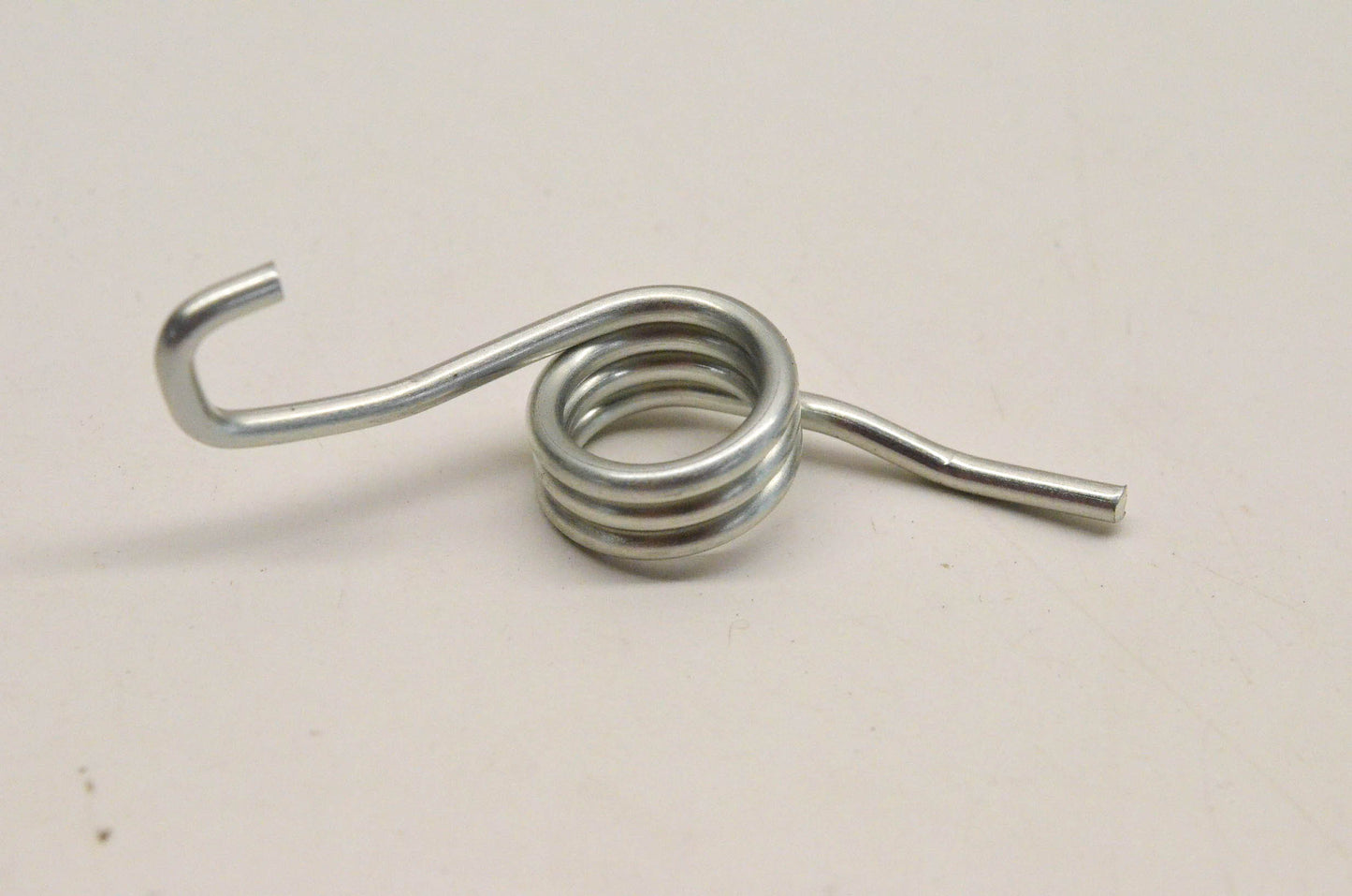New OEM Suzuki 09448-18026 Footrest Spring NOS