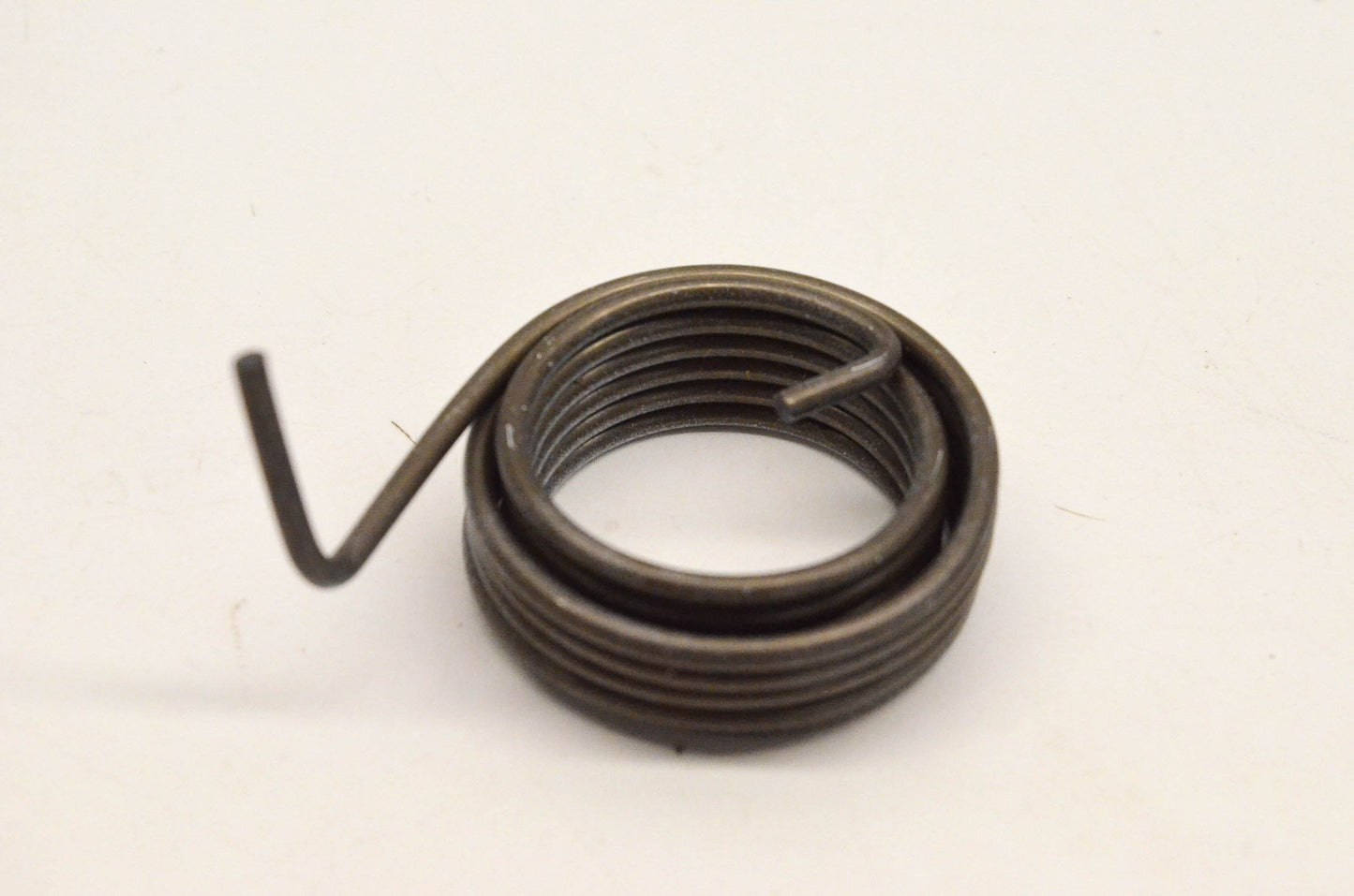 New OEM Yamaha 90508-26667-00-00 Torsion Spring NOS