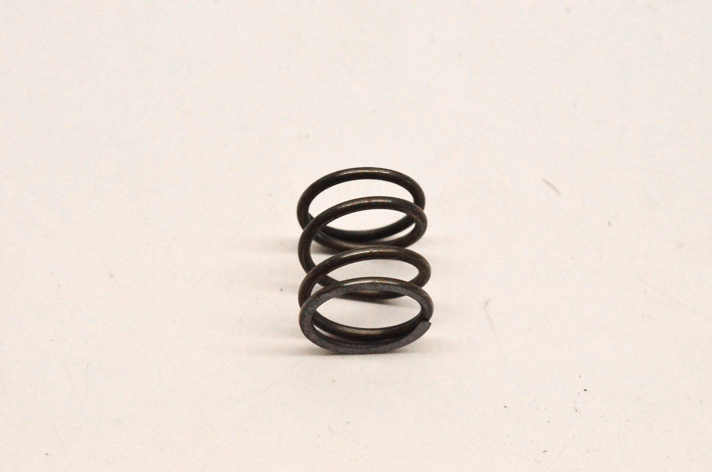 New OEM Suzuki 18153-18900 Friction Spring NOS