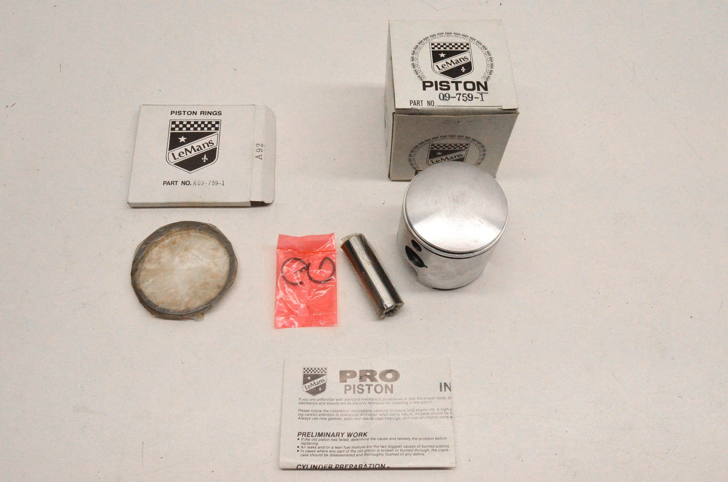 Lemans 09-759-1 Piston Ring Assembly NOS