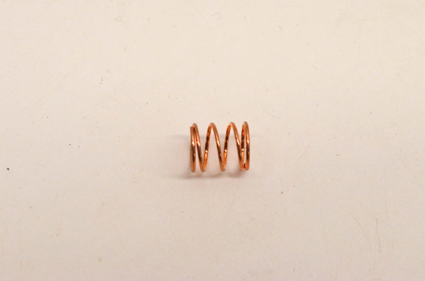 New OEM Suzuki 57382-45000 Spring NOS
