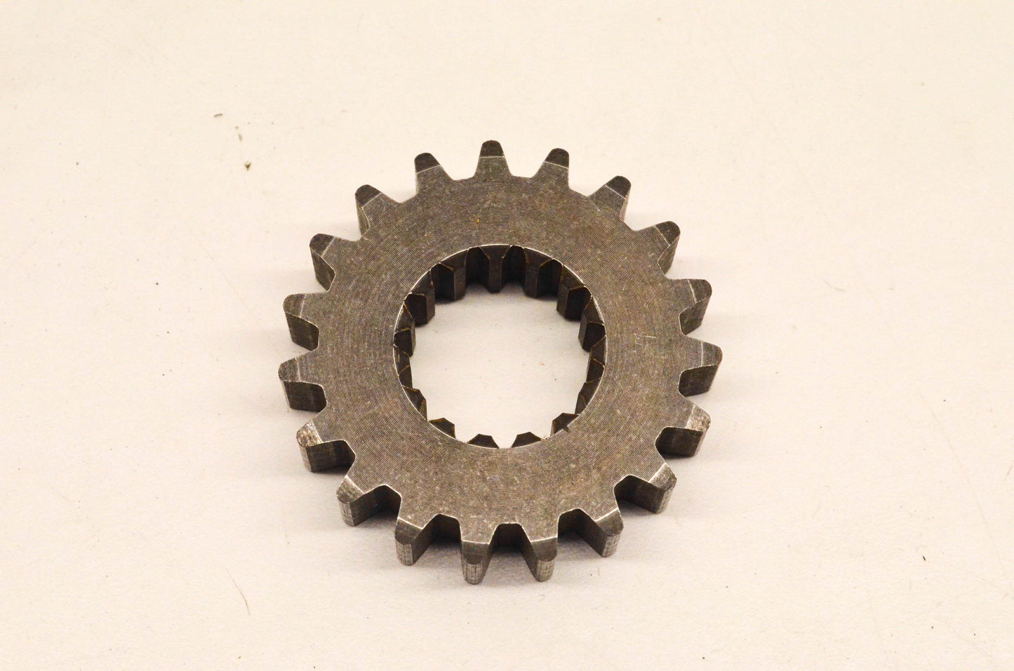 New OEM Polaris 3221071 Gear 19T NOS