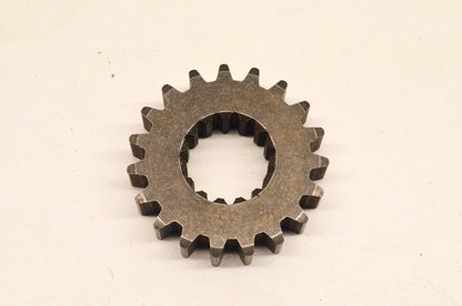 New OEM Polaris 3221071 Gear 19T NOS