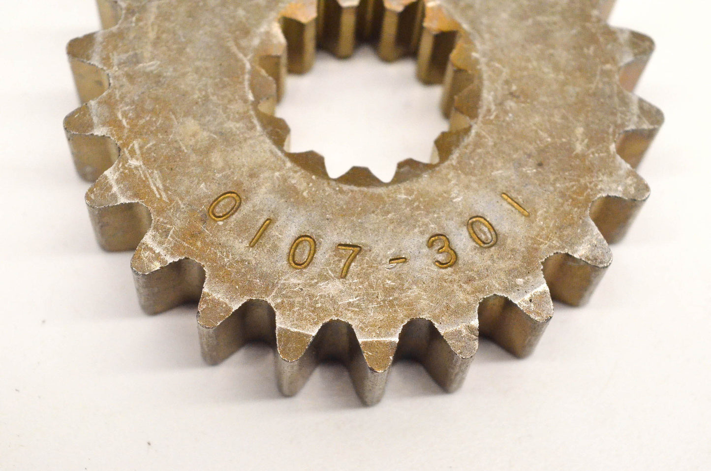 New OEM Arctic Cat 0107-301 Sprocket 22T NOS