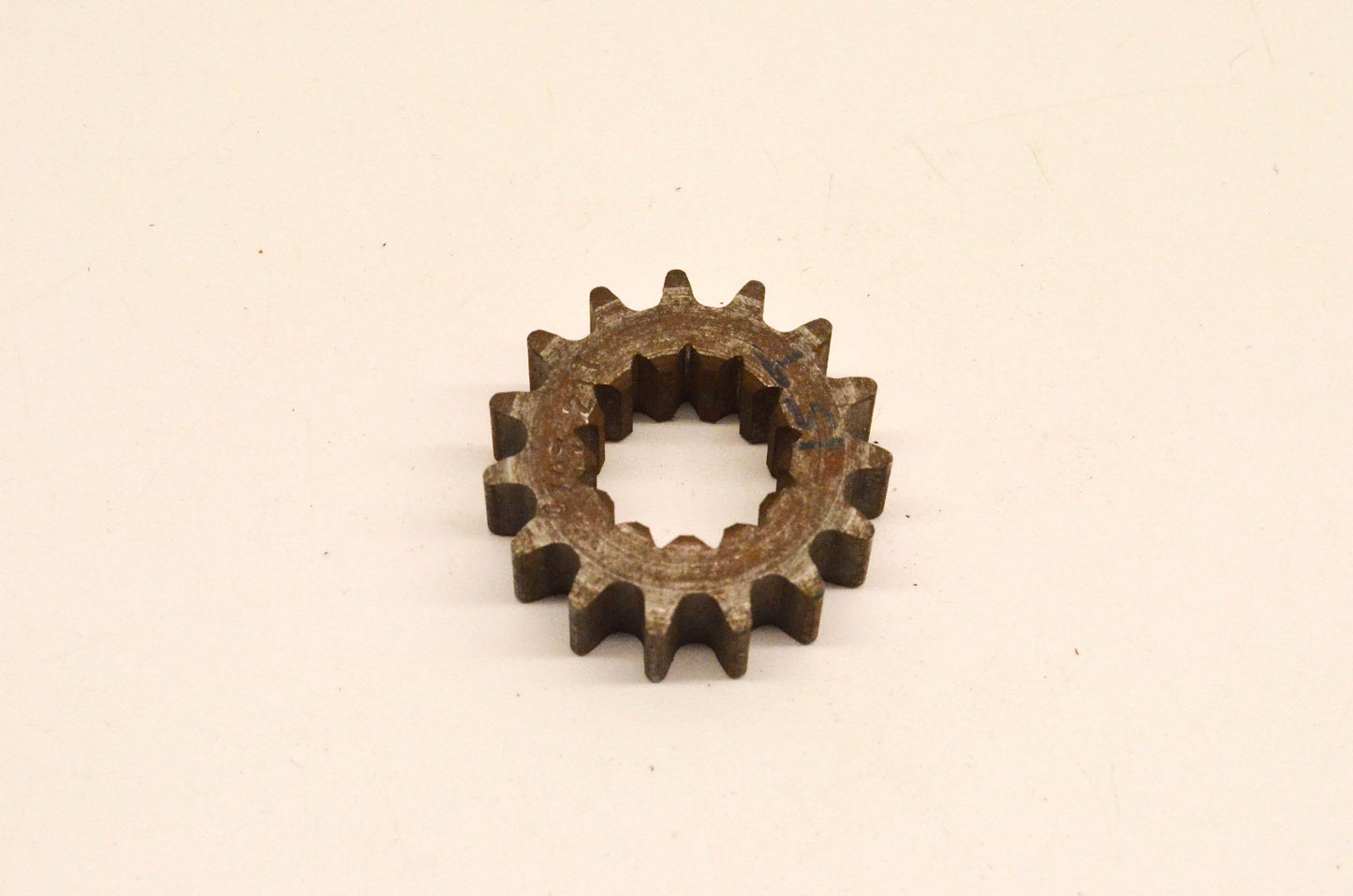 New OEM Arctic Cat 0107-217 Chaincase Sprocket 15T NOS