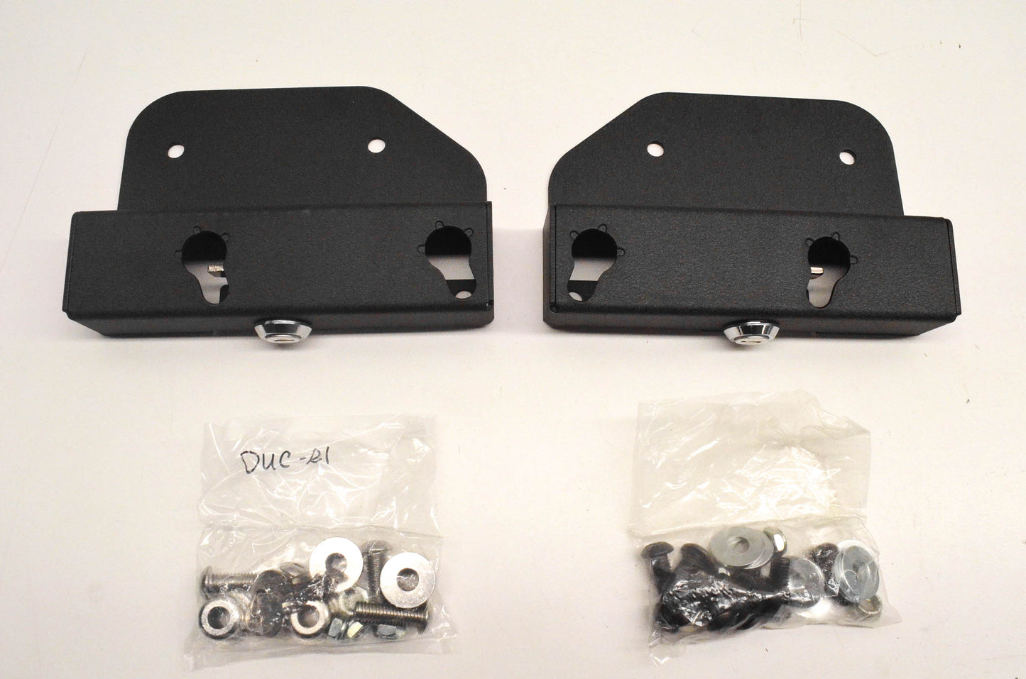 Easy Brackets DUC-R1 Detachable Saddlebag System NOS