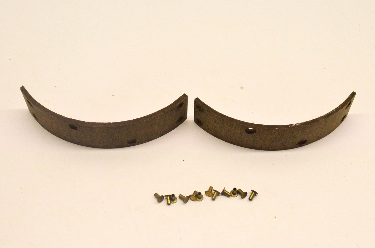 Drag Specialties DS-325395 Rear Brake Lining And Rivets NOS