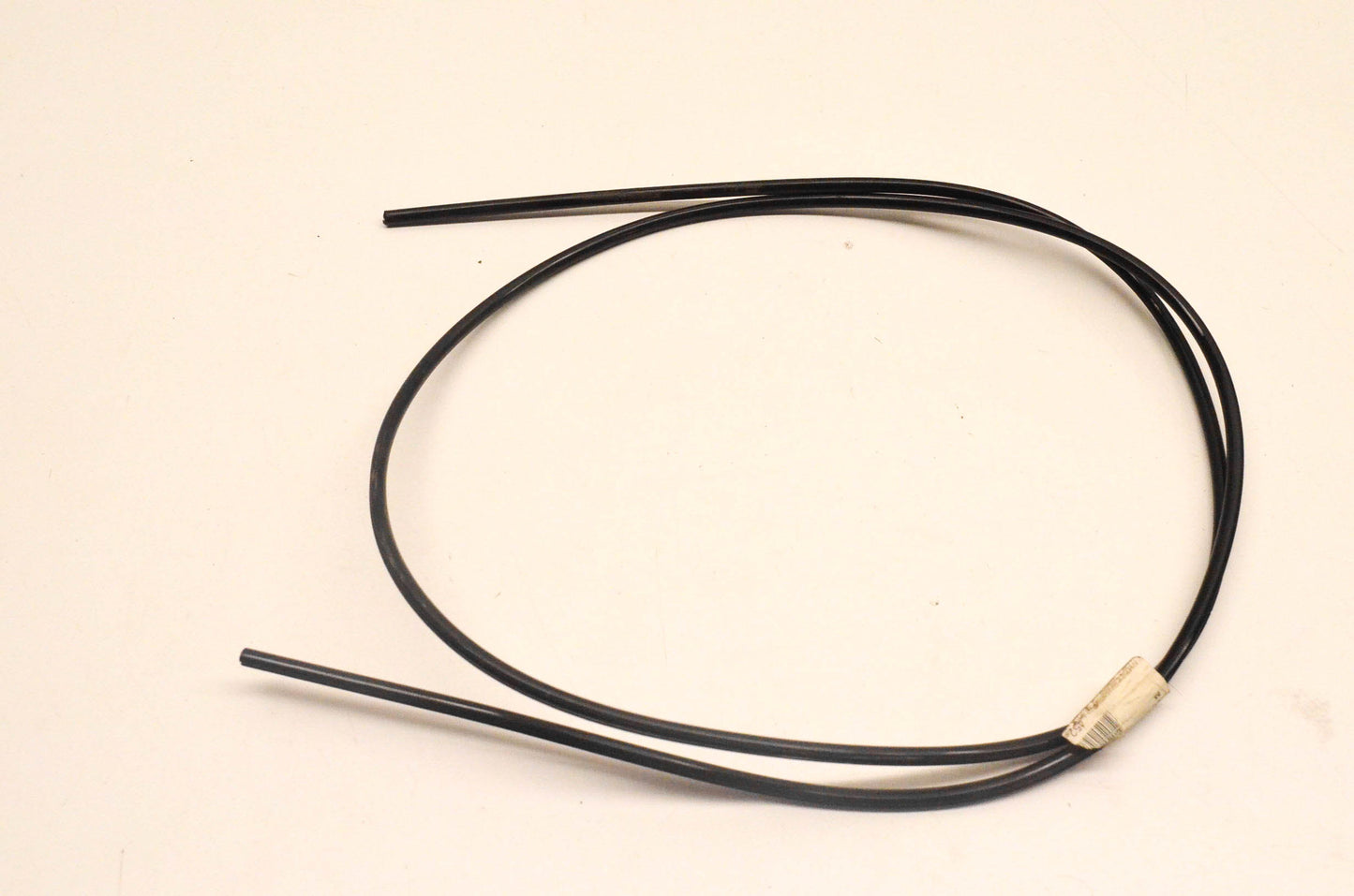 Aftermarket 452-801 Windshield Trim Black NOS