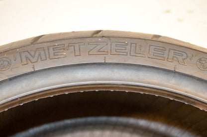 Metzeler ME880, 260/40BR 18 M/C 84V, 0302-0055 Rear Tire Marathon 260/40VR 18 M/C 84V NOS