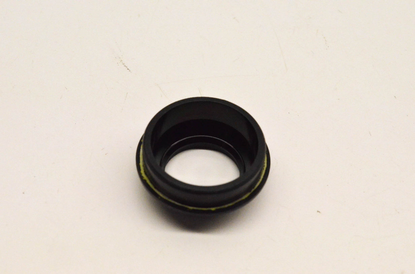 New OEM Yamaha 35C-46297-00-00 Dust Cover NOS