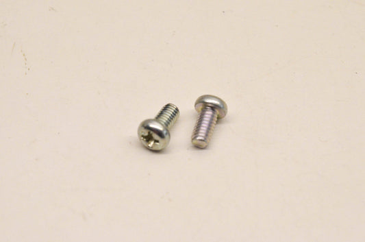 New OEM Arctic Cat 5507-002 Top Cover Screw QTY 2 NOS